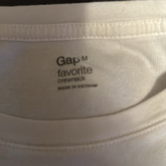 Gap - Favorite Crewneck white t-shirt- Women’s, Size Medium - Picture 2 of 3